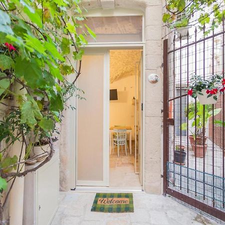Suite Da Nonno Luigi 100 Metri Dal Mare Giovinazzo Exterior foto