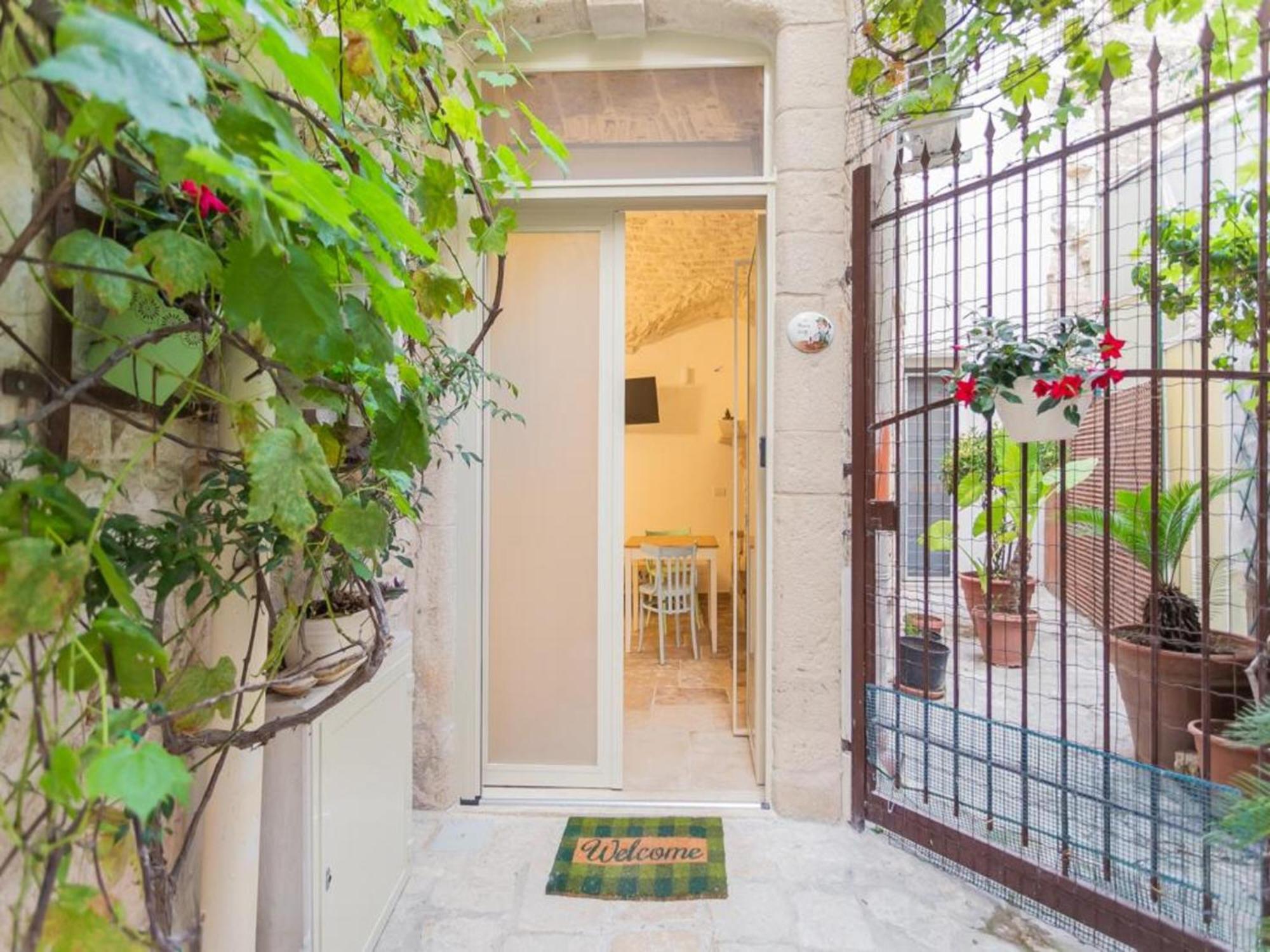 Suite Da Nonno Luigi 100 Metri Dal Mare Giovinazzo Exterior foto